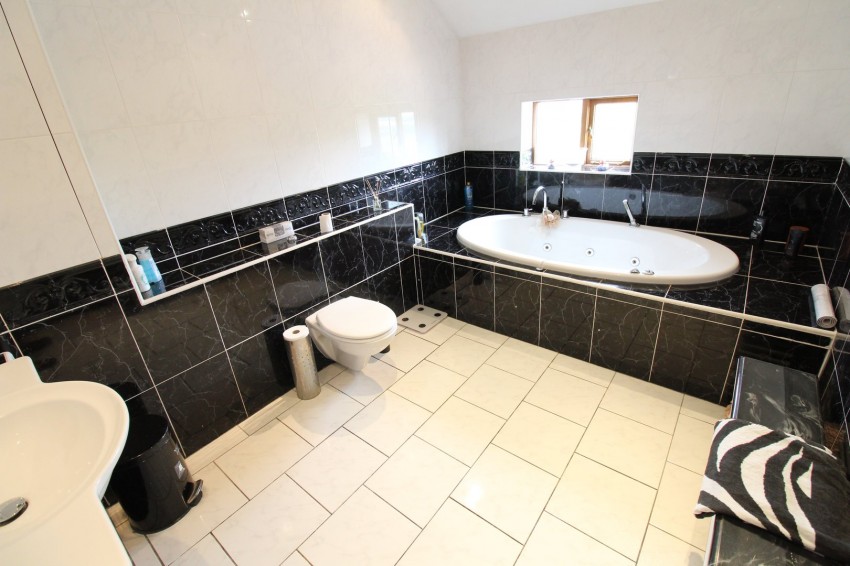 Images for Lees Moor, Keighley, West Yorkshire EAID:3030449609 BID:4216801