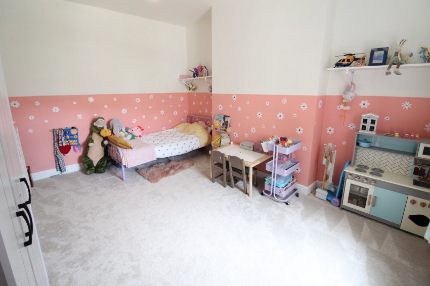 Images for Oakworth, Keighley, West Yorkshire EAID:3030449609 BID:4216801