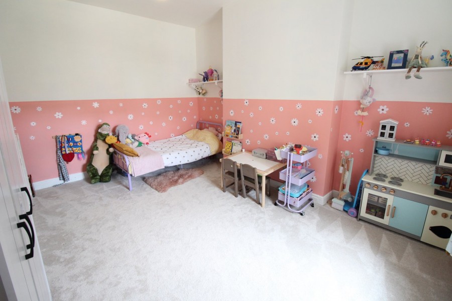 Images for Oakworth, Keighley, West Yorkshire EAID:3030449609 BID:4216801