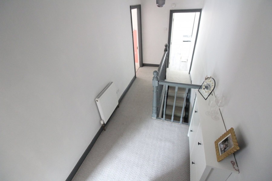 Images for Oakworth, Keighley, West Yorkshire EAID:3030449609 BID:4216801