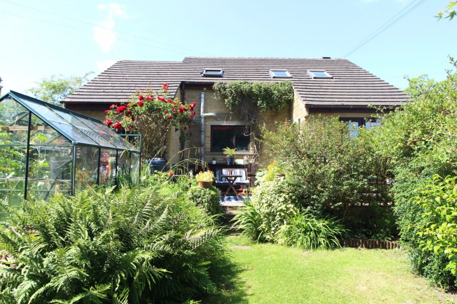 Images for Thwaites Brow, Keighley, West Yorkshire EAID:3030449609 BID:4216801