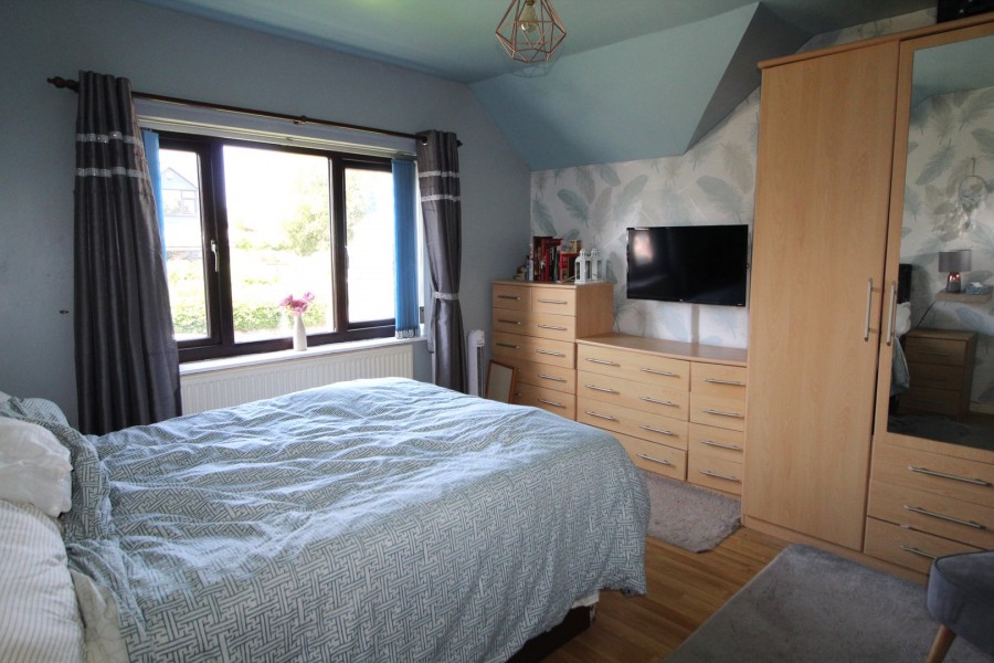 Images for Thwaites Brow, Keighley, West Yorkshire EAID:3030449609 BID:4216801
