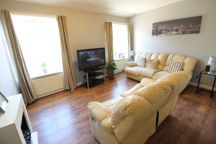 Images for Oakworth, Keighley, West Yorkshire EAID:3030449609 BID:4216801