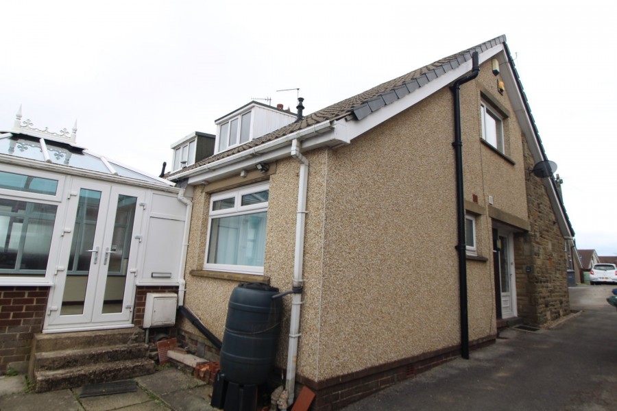 Images for Denholme, Bradford, West Yorkshire EAID:3030449609 BID:4216801