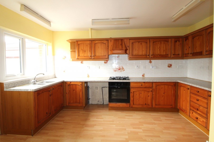 Images for Denholme, Bradford, West Yorkshire EAID:3030449609 BID:4216801