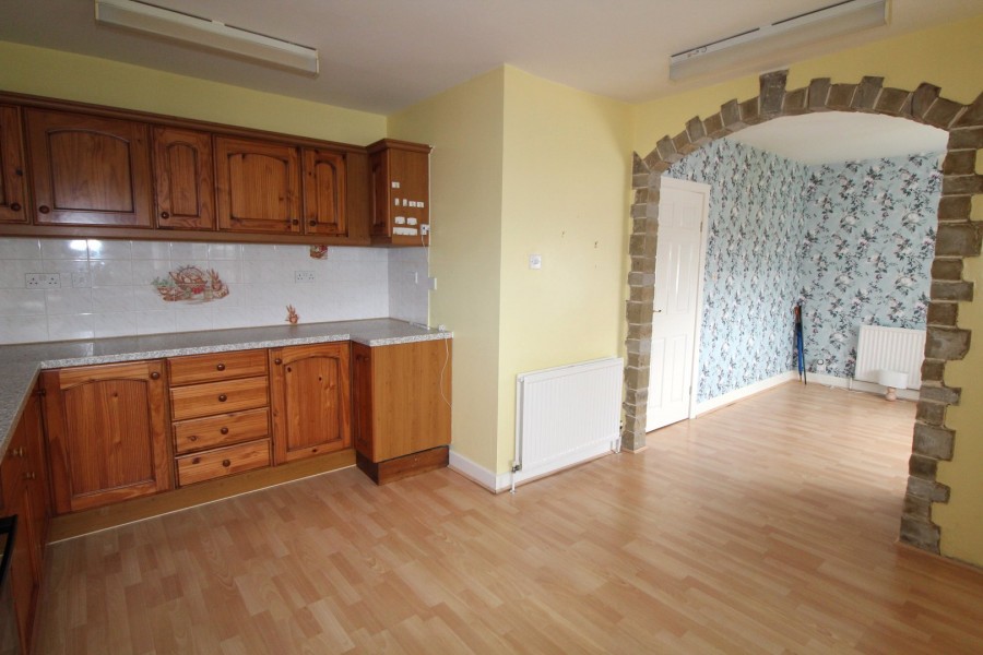 Images for Denholme, Bradford, West Yorkshire EAID:3030449609 BID:4216801
