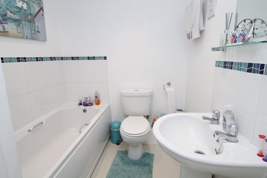 Images for Illingworth Close, Keighley, West Yorkshire EAID:3030449609 BID:4216801