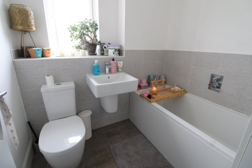 Images for Eastburn, Keighley, West Yorkshire EAID:3030449609 BID:4216801