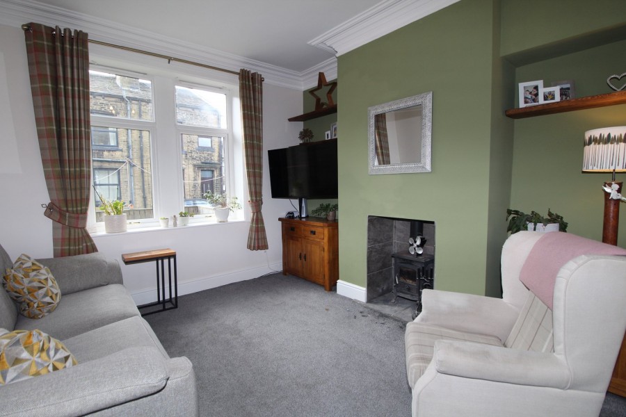 Images for Denholme, Bradford, West Yorkshire EAID:3030449609 BID:4216801