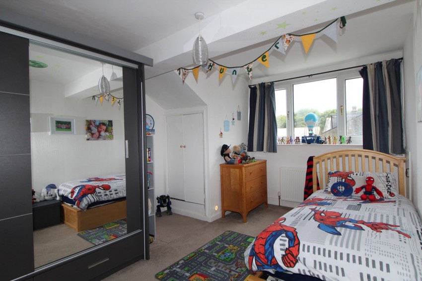 Images for Denholme, Bradford, West Yorkshire EAID:3030449609 BID:4216801