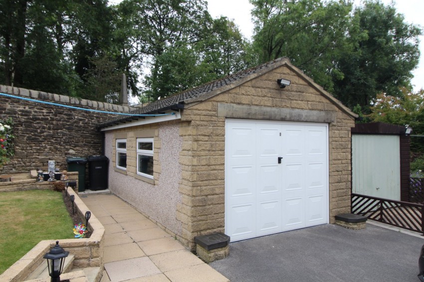 Images for Oakworth, Keighley, West Yorkshire EAID:3030449609 BID:4216801