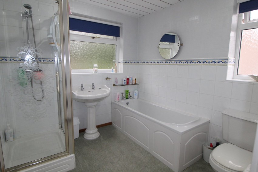 Images for Oakworth, Keighley, West Yorkshire EAID:3030449609 BID:4216801