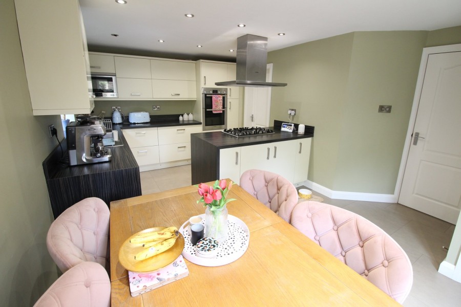 Images for Riddlesden, Keighley, West Yorkshire EAID:3030449609 BID:4216801