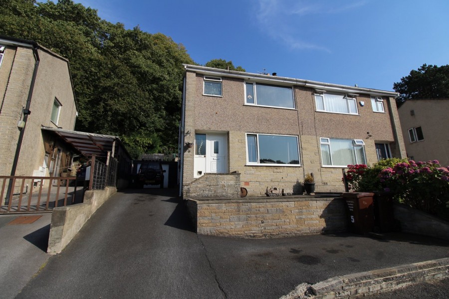 Images for Woodworth Grove, Keighley, West Yorkshire EAID:3030449609 BID:4216801