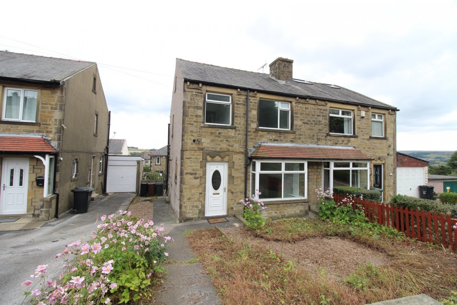 Images for Oakworth, Keighley, West Yorkshire EAID:3030449609 BID:4216801