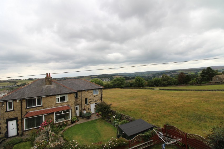 Images for Oakworth, Keighley, West Yorkshire EAID:3030449609 BID:4216801