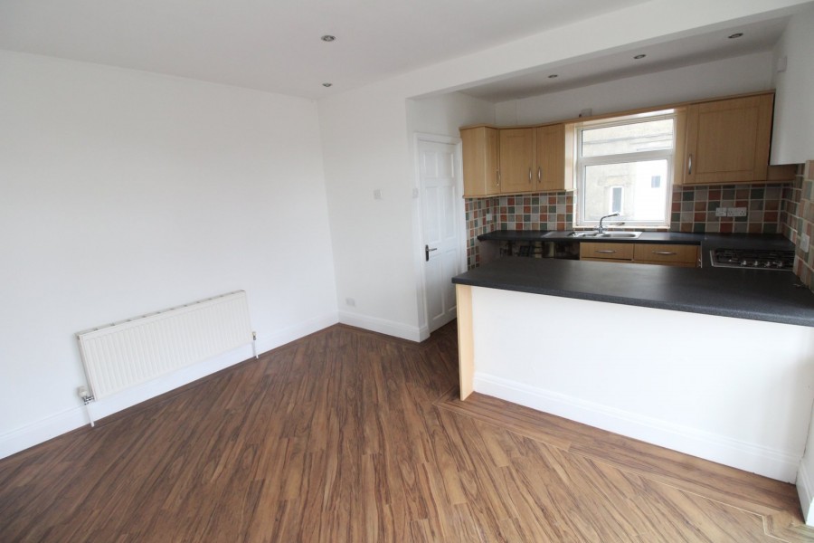 Images for Oakworth, Keighley, West Yorkshire EAID:3030449609 BID:4216801