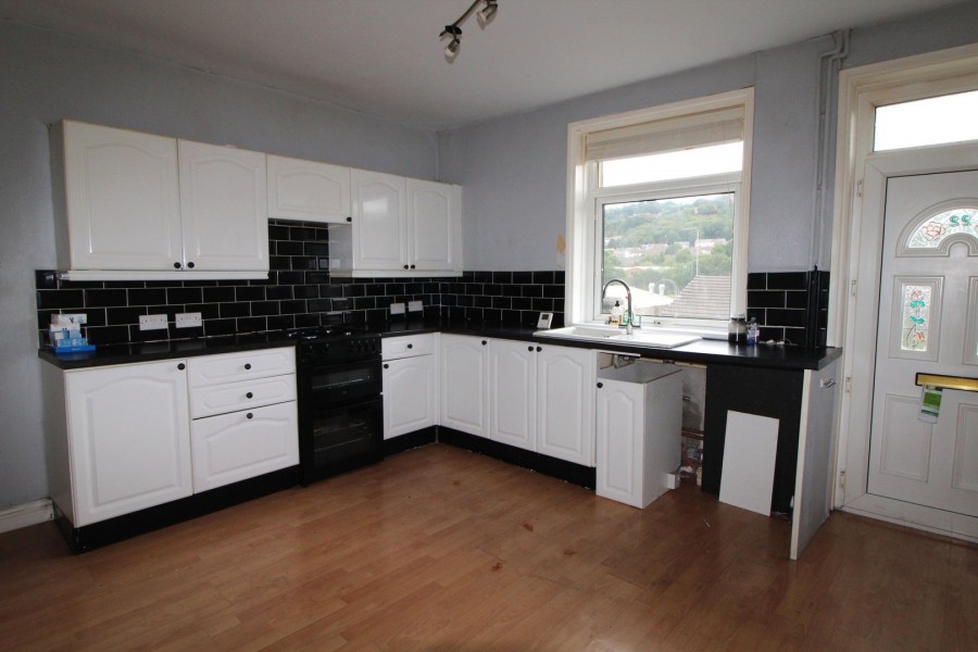 Images for Cromer Grove, Keighley, West Yorkshire EAID:3030449609 BID:4216801