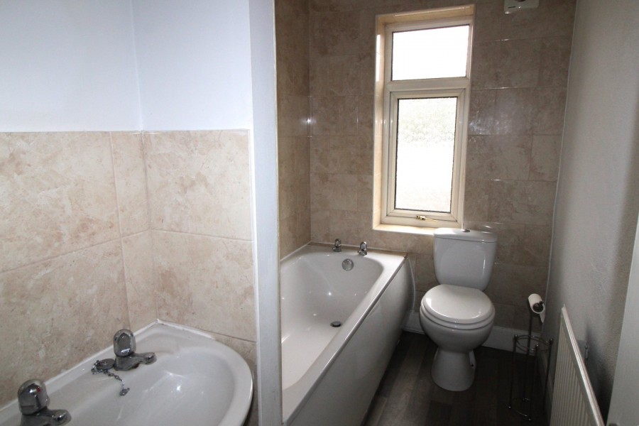 Images for Cromer Grove, Keighley, West Yorkshire EAID:3030449609 BID:4216801