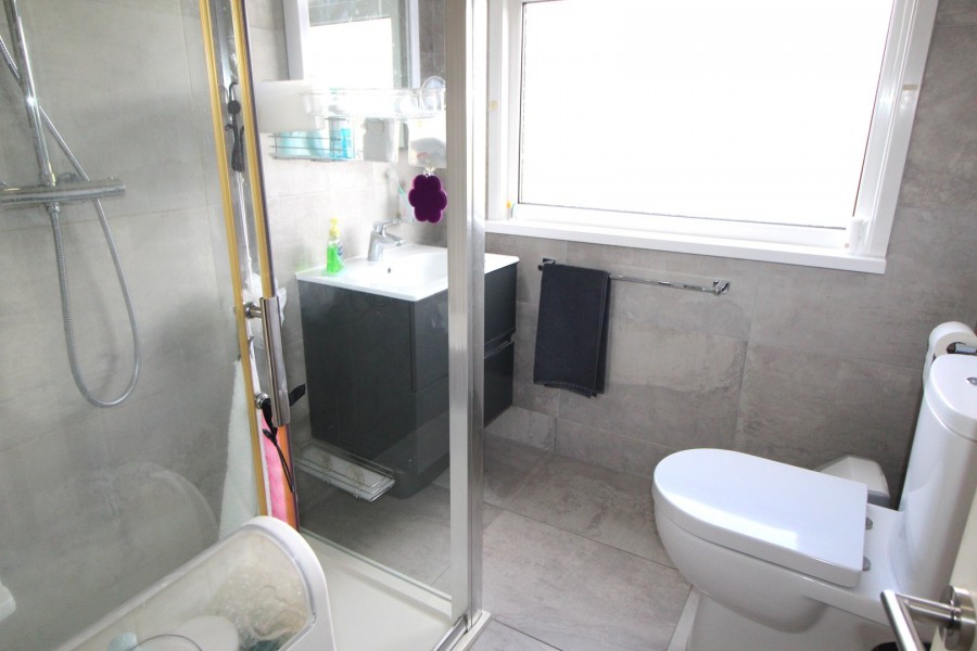 Images for Oakworth, Keighley, West Yorkshire EAID:3030449609 BID:4216801