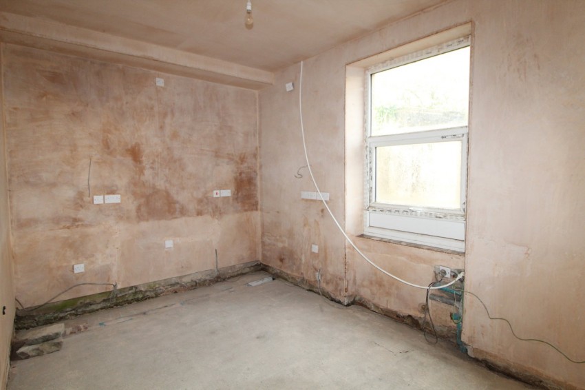Images for Oakworth, Keighley, West Yorkshire EAID:3030449609 BID:4216801