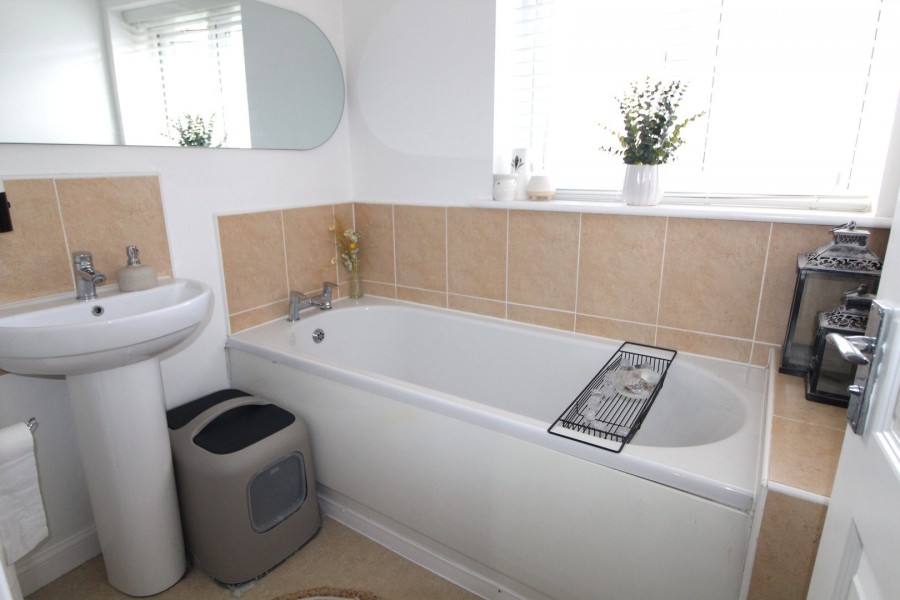 Images for Beacon Hill, Keighley, West Yorkshire EAID:3030449609 BID:4216801