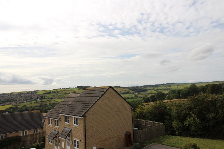 Images for Staincliffe Drive, Keighley, West Yorkshire EAID:3030449609 BID:4216801