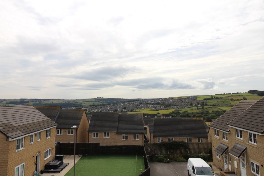 Images for Staincliffe Drive, Keighley, West Yorkshire EAID:3030449609 BID:4216801