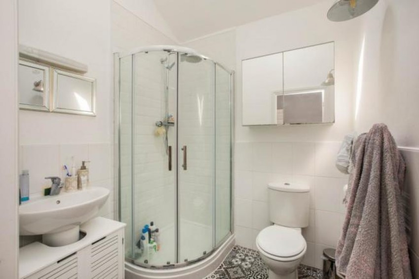 Images for Littlelands, Bingley, West Yorkshire EAID:3030449609 BID:4216801