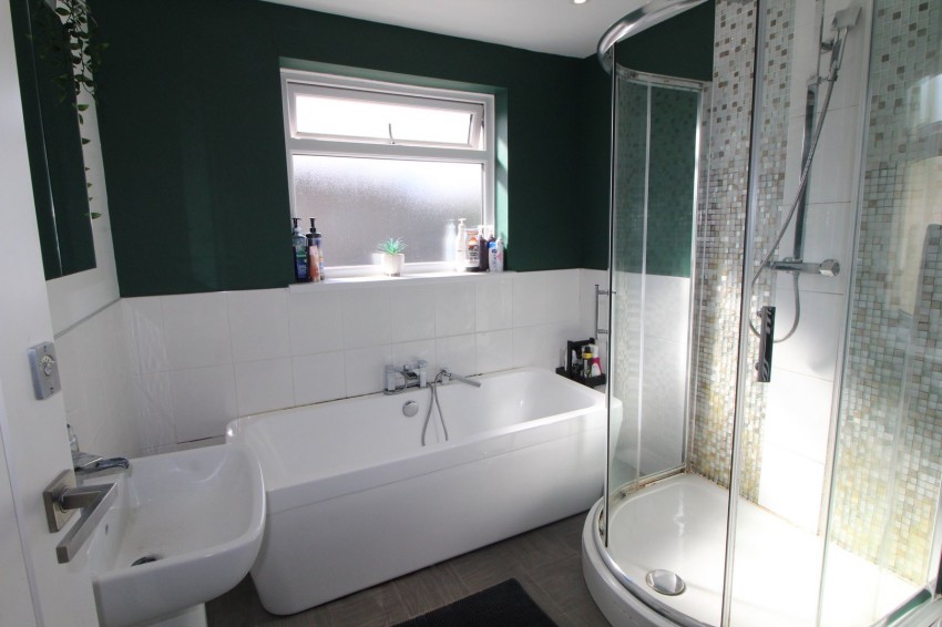 Images for Oakworth, Keighley, West Yorkshire EAID:3030449609 BID:4216801