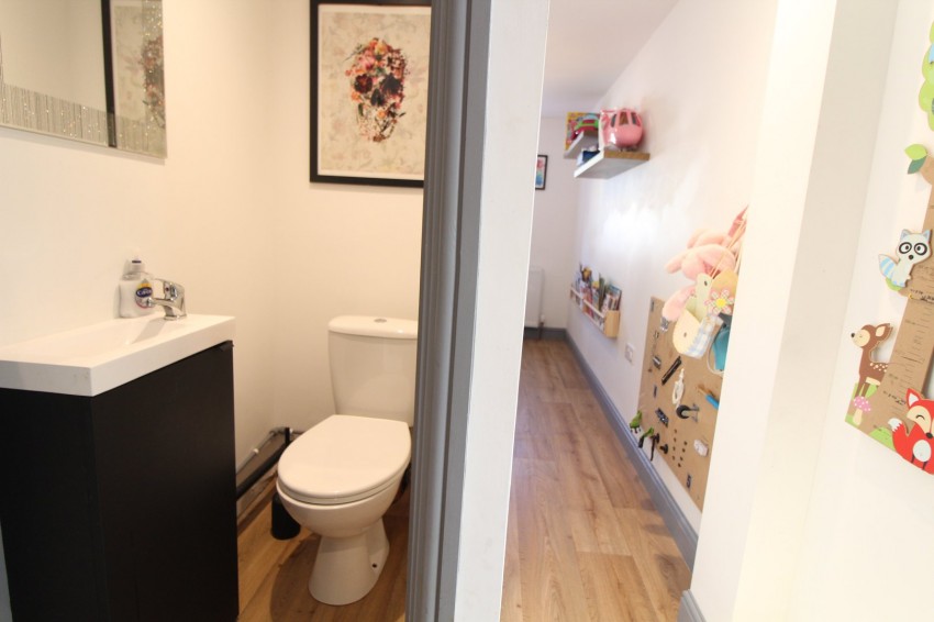 Images for Oakworth, Keighley, West Yorkshire EAID:3030449609 BID:4216801