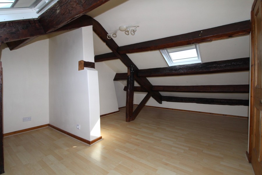 Images for Oakworth, Keighley, West Yorkshire EAID:3030449609 BID:4216801