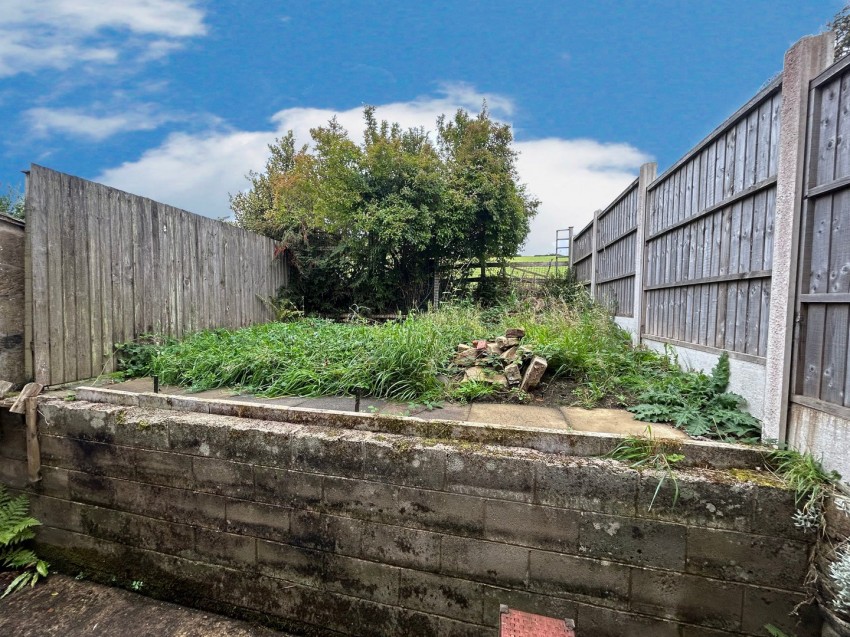 Images for Oakworth, Keighley, West Yorkshire EAID:3030449609 BID:4216801