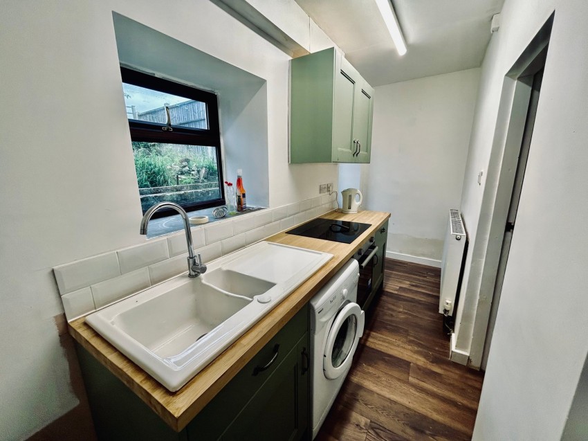 Images for Oakworth, Keighley, West Yorkshire EAID:3030449609 BID:4216801