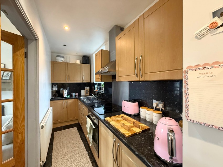 Images for Oakworth, Keighley, West Yorkshire EAID:3030449609 BID:4216801