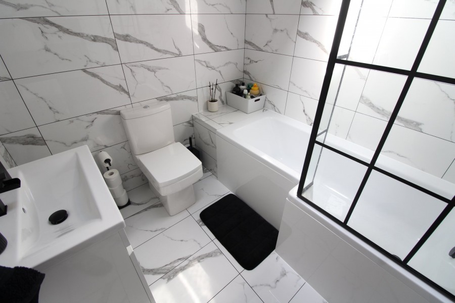 Images for Oakworth, Keighley, West Yorkshire EAID:3030449609 BID:4216801