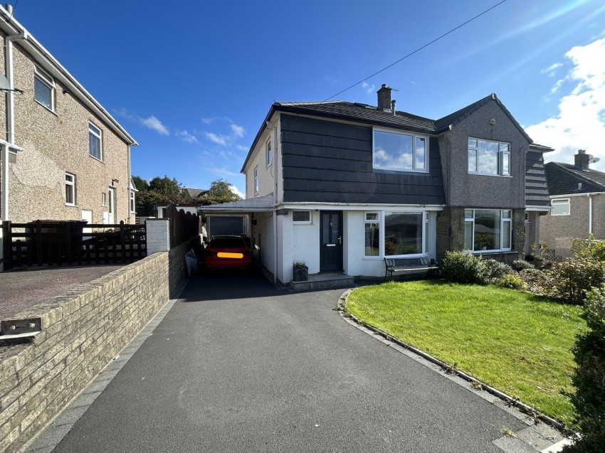 Images for Oakworth, Keighley, West Yorkshire EAID:3030449609 BID:4216801