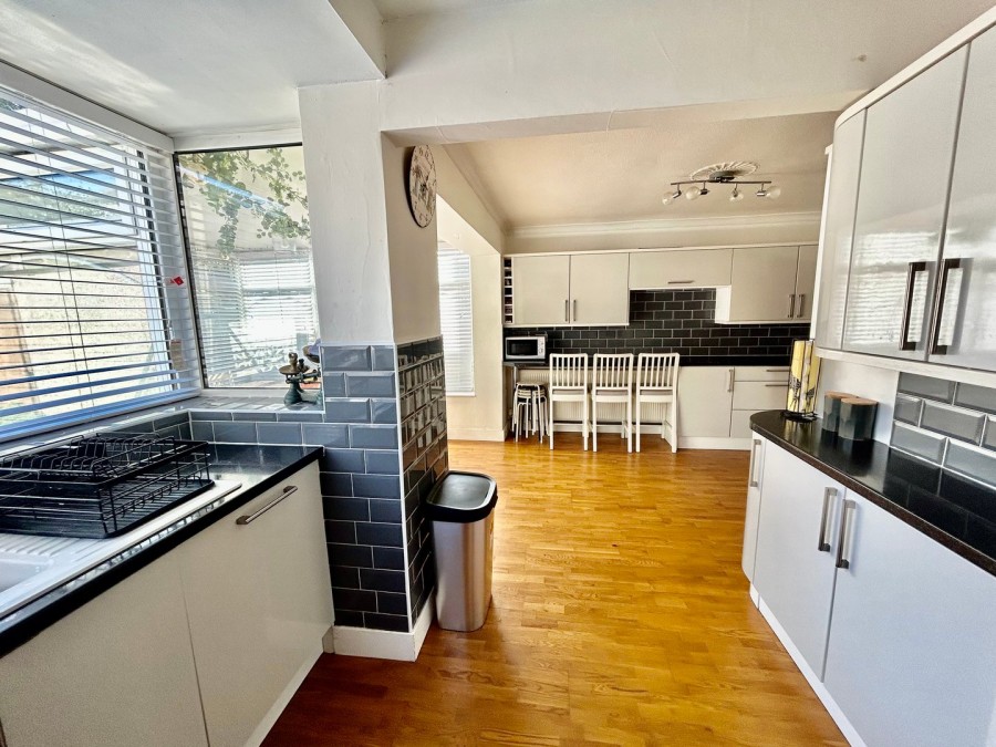 Images for Oakworth, Keighley, West Yorkshire EAID:3030449609 BID:4216801