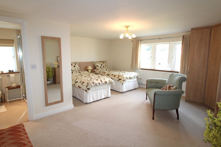 Images for Broadlands, Keighley EAID:3030449609 BID:4216801