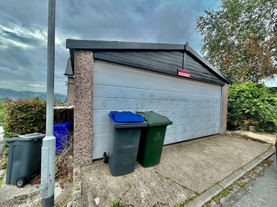 Images for Riddlesden, Keighley, West Yorkshire EAID:3030449609 BID:4216801
