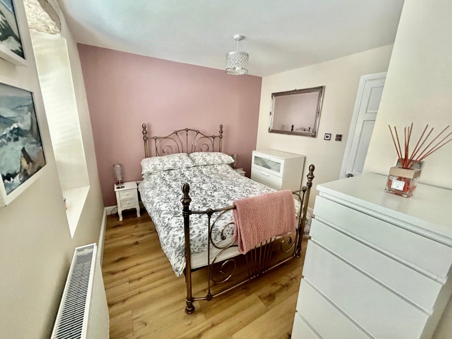 Images for Oakworth, Keighley, West Yorkshire EAID:3030449609 BID:4216801
