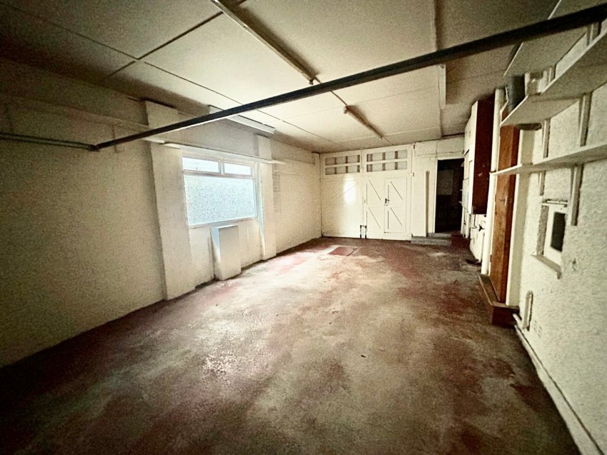 Images for Riddlesden, Keighley, West Yorkshire EAID:3030449609 BID:4216801