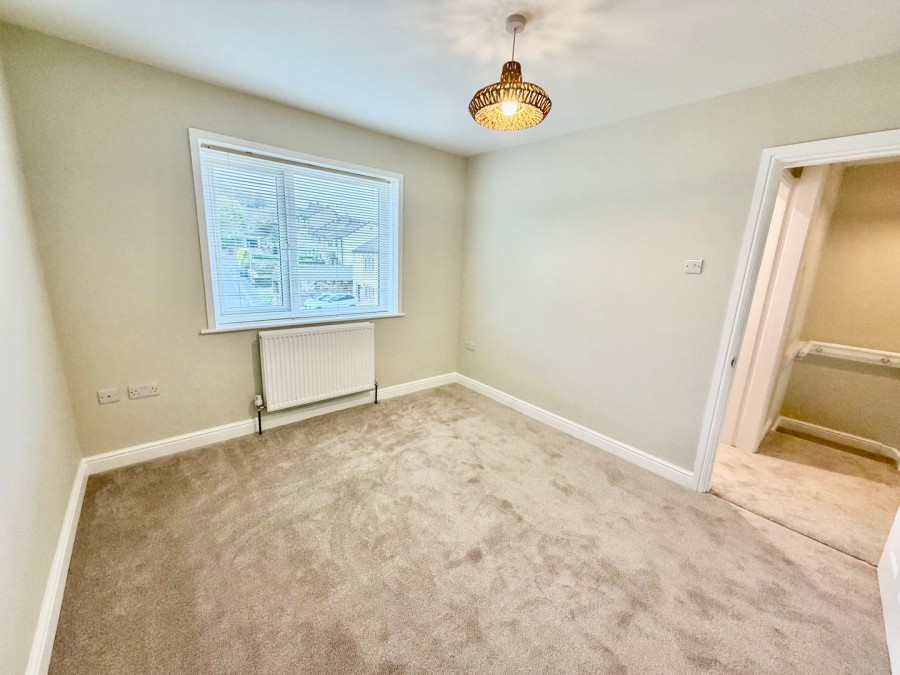 Images for Oakworth, Keighley, West Yorkshire EAID:3030449609 BID:4216801