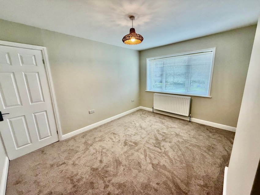 Images for Oakworth, Keighley, West Yorkshire EAID:3030449609 BID:4216801