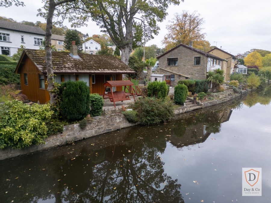 Images for Riddlesden, Keighley, West Yorkshire EAID:3030449609 BID:4216801