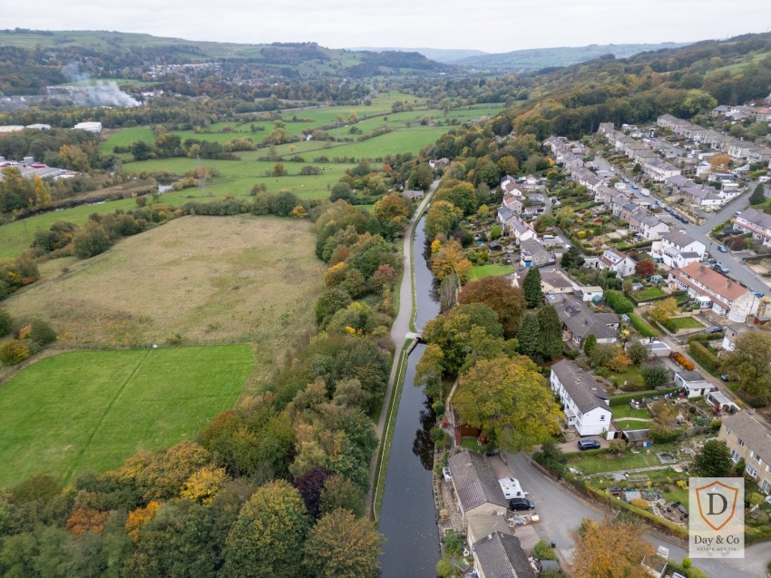 Images for Riddlesden, Keighley, West Yorkshire EAID:3030449609 BID:4216801