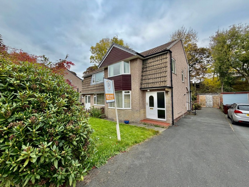 Images for Oakworth, Keighley, West Yorkshire EAID:3030449609 BID:4216801