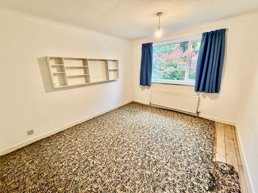 Images for Oakworth, Keighley, West Yorkshire EAID:3030449609 BID:4216801