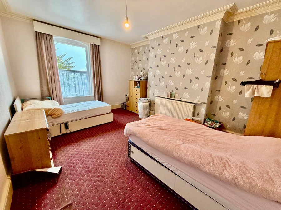 Images for Skipton Road, Keighley, West Yorkshire EAID:3030449609 BID:4216801