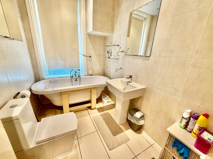 Images for Skipton Road, Keighley, West Yorkshire EAID:3030449609 BID:4216801